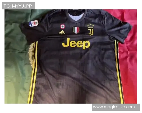 意大利足球明星穿13号球衣的传奇故事与辉煌成就解析 意大利足球明星穿13号球衣的传奇故事与辉煌成就解析