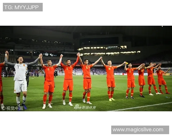 成都排球队比赛经验引发热议球迷对战术选择与表现分歧明显 成都排球队比赛经验引发热议球迷对战术选择与表现分歧明显