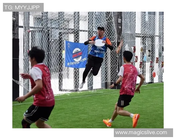 攀岩联赛特别报道：成都飞盘队的逆袭之旅